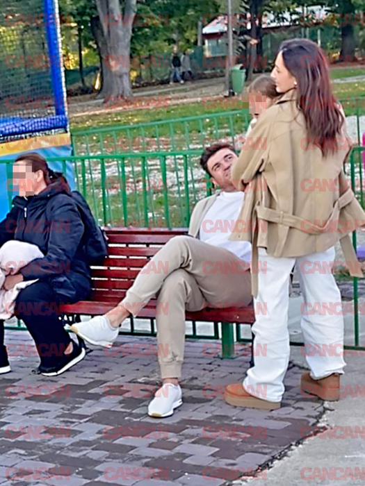 La un moment dat, a venit rândul Teodorei să îl țină în brațe pe copil