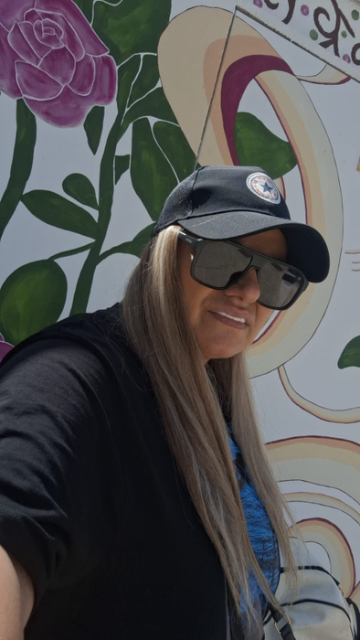 Nikita duce o viață frumoasă pentru care a muncit mult