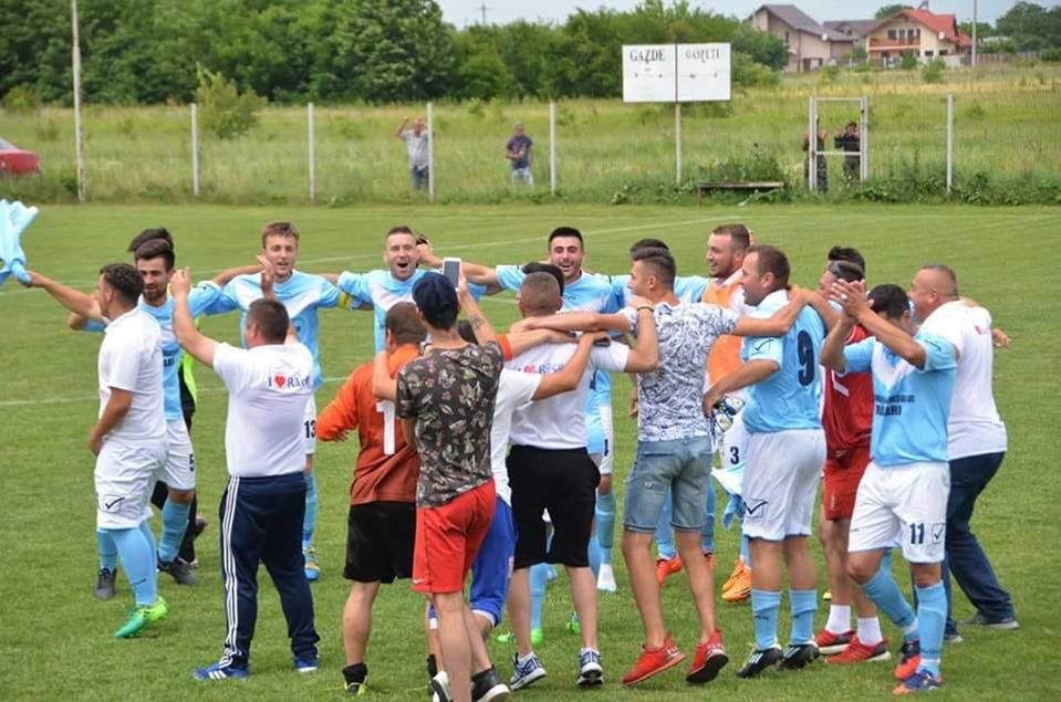 Unirea Răcari, sărbătorind o victorie