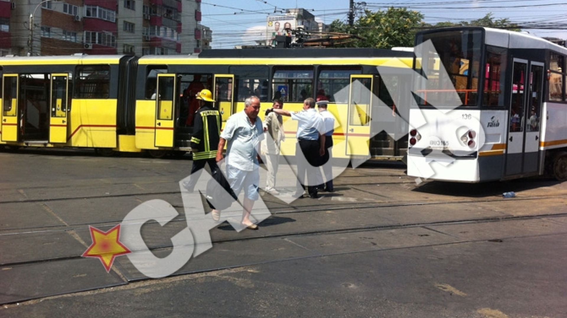 Traficul a fost reluat in zona accidentului de tramvai din sectorul 5
