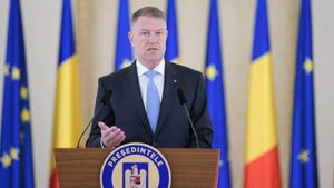 Anunțul făcut de Klaus Iohannis! Câte persoane vor putea participa la nunți sau botezuri