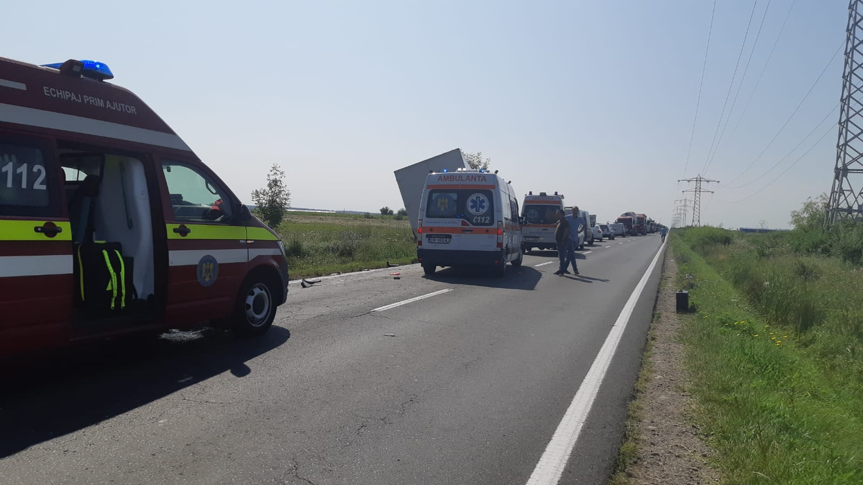 Accident grav în județul Dâmbovița. Patru persoane au murit, a cincea este rănită grav | Foto + Video