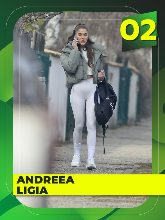 TOP 15 vedete care au renunțat la lucrurile scumpe pentru un accesoriu de câțiva lei. Memelușa, Delia și Ruxandra Luca au lansat noul trend al verii