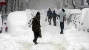 ANM, avertizare de fenomene meteo periculoase! Românii sunt rugați să nu iasă din case