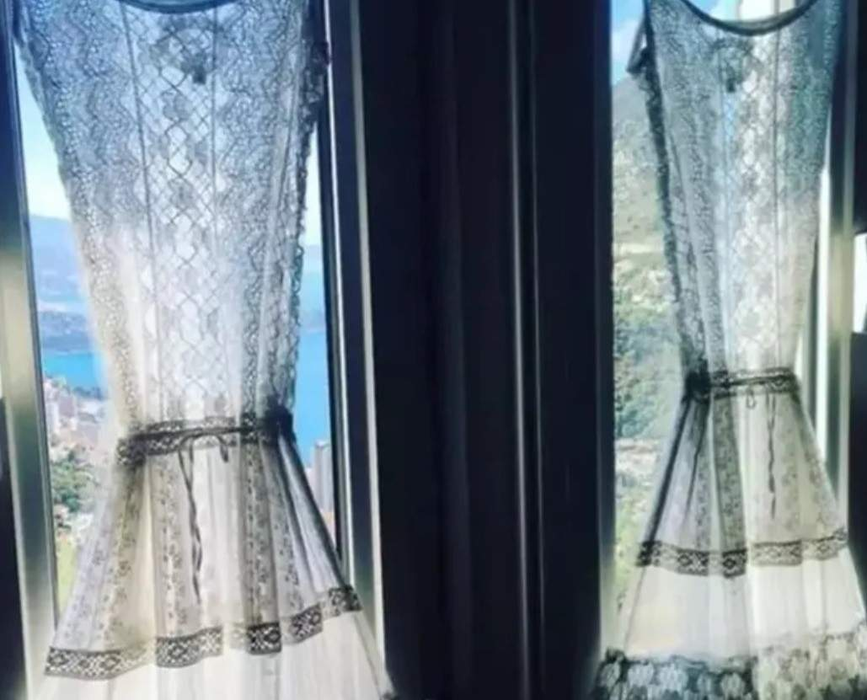 Imagini uluitoare cu locuința Mihaelei Rădulescu de la Monaco. Aici a locuit alături de Felix