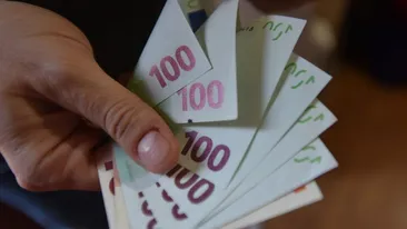 Curs valutar 9 august 2019. Euro a scăzut mult. Câți lei valorează azi moneda europeană