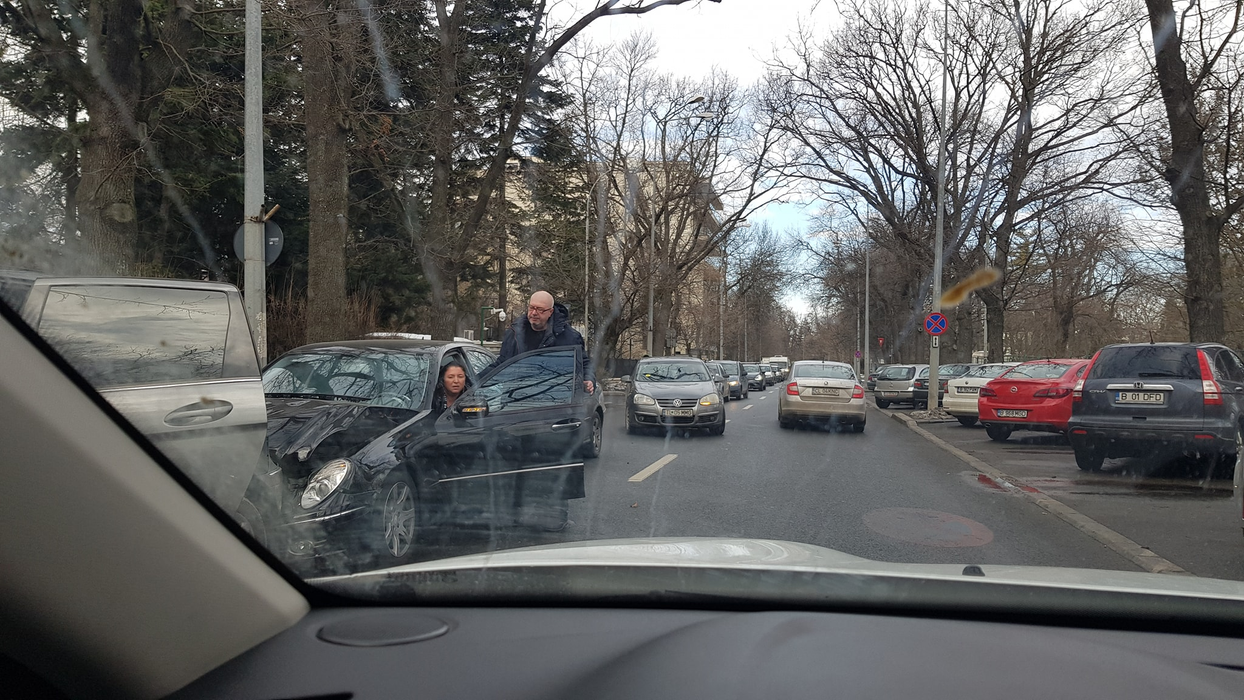 Sorin Ovidiu Bălan, implicat într-un accident rutier. GALERIE FOTO