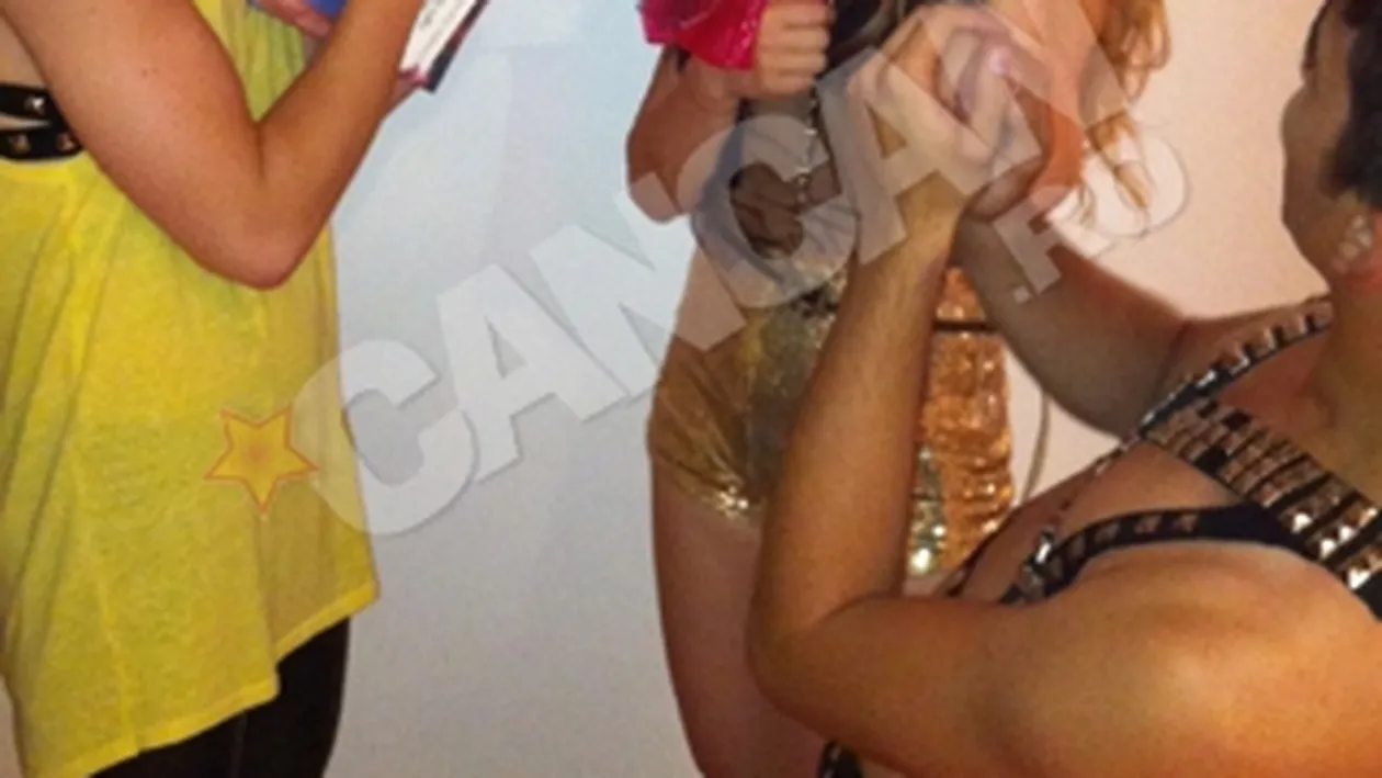 Corina Bud, cadorisita de un fan cu obiecte de la sex-shop! A impartit o pereche de chiloti comestibili cu dansatorii ei