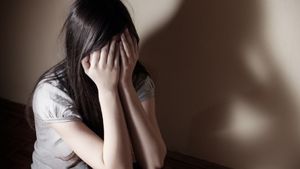 Scenariu horror în Iași, după ce un bărbat și-a bătut propria fiică și a legat-o de pat. Ce motiv a avut