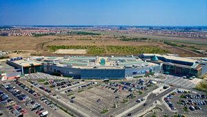 Unul dintre cele mai mari mall-uri din București se închide: „Important este acum prevenția nu banii pe care o să îi pierdem”