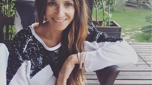 Un artist celebru este în doliu! Fosta soţie a pierdut lupta cu o boală teribilă. Ce mesaj a transmis chiar actuala parteneră a cântăreţului