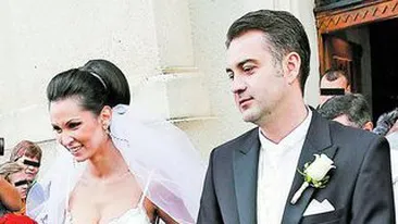 Desfasurare incredibila de forte la nunta Nicoletei Luciu. Mirii au fost paziti de luptatori K1 si de garzi inarmate pana-n dinti