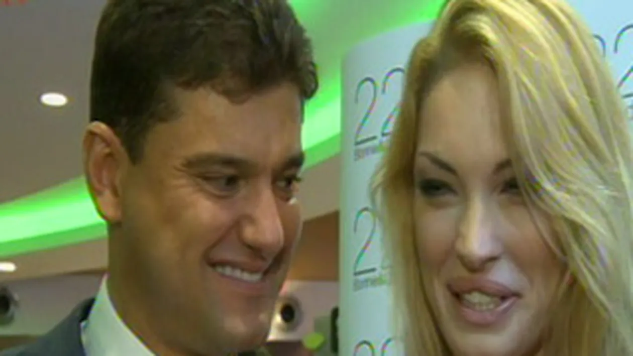 Cristian Boureanu isi da acordul pentru fiecare tinuta pe care o imbraca sotia lui: Cine se uita la Valentina ramane cu uitatul