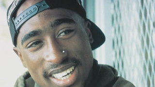 Piesa "Dear Mama" a lui Tupac Shakur considerata comoara nationala in SUA !