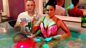 ”M-am culcat cu mai multe dansatoare!” LEO de la STREHAIA a făcut mărturisirea. Ce reacţie a avut DANA CRIMINALA