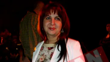 Carmen Serban are seif in baie si capac de WC cu ingerasi!