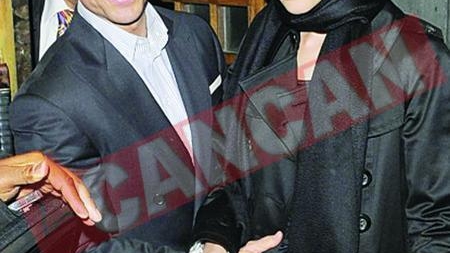 Katie Holmes i se spovedeste lui Tom Cruise