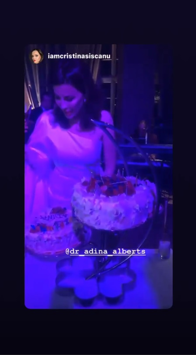 Adina Alberts, rasfățată cu cadouri de lux de ziua ei. Ce pantofi și-a luat Gabriela Cristea la little black dress, care i-a ascuns burtica de gravidă