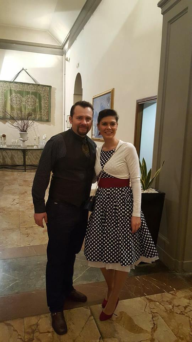 Alexandru, fiul lui Cornel Patrichi, alături de soţia sa.