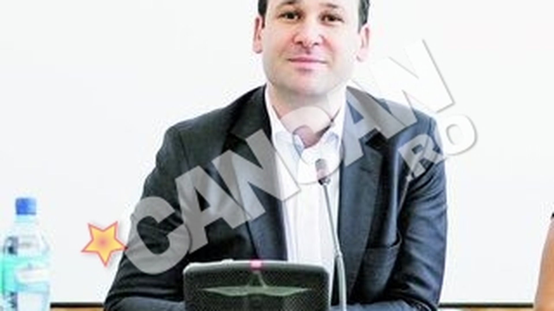 Primarul Robert Negoita vrea sa construiasca un teatru in sectorul 3