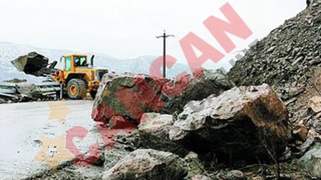 Cade muntele pe sosea!