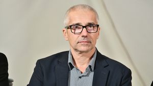 Închisoare pe viață pentru cei care își omoară partenerele! Ministrul Justiției anunță că legea este în lucru: „E inadmisibil”