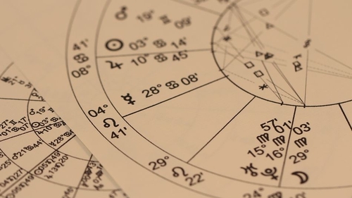 Horoscop zilnic: Horoscopul zilei de 8 iunie 2018. Taurii trec printr-un proces de introspecție