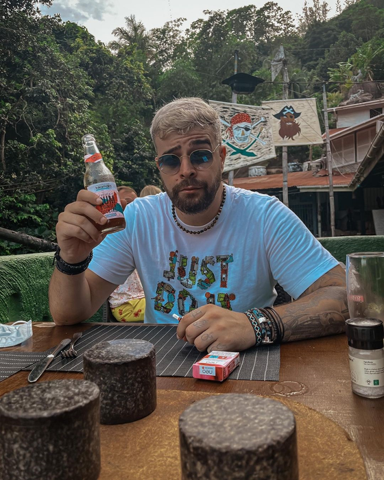 Speak se relaxează cum știe mai bine (Foto: Instagram)