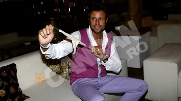 VIDEO Botezatu si-a gasit jumatatea! M-as insura cu Angelina Jolie!