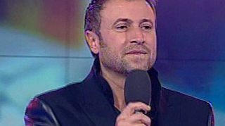 VIDEO Botezatu are talent! I-a cantat Simonei Gherghe o melodie de la Trei Sud Est! Vezi aici ce piesa i-a dedicat