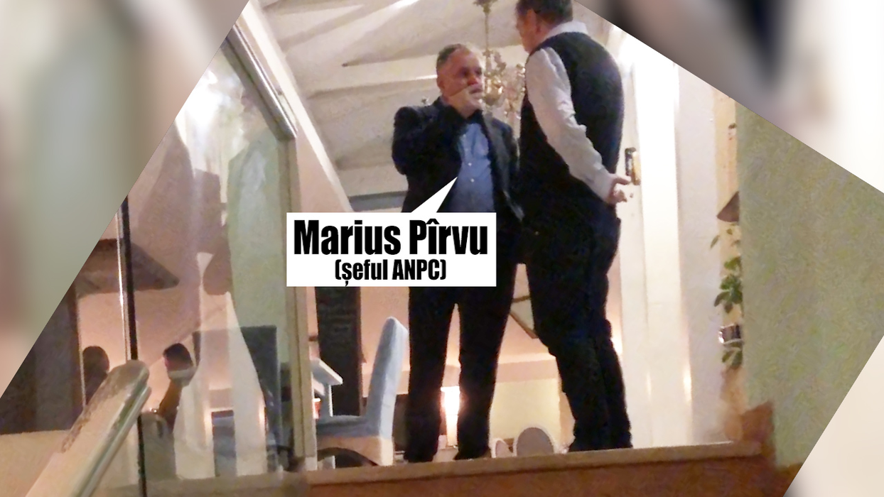 Marius Pîrvu, șeful ANPC, s-a ridicat de la masă pentru o discuție între patru ochi