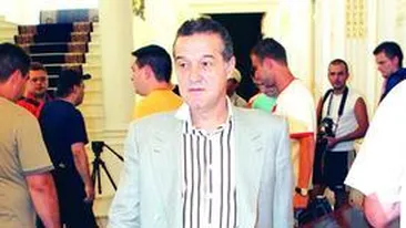 Laca, tu mai semnezi?