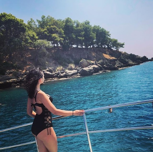 Bianca de la Insula Iubirii, transformată după operațiile estetice! Soția lui Liviu Gherman a renunțat și la părul blond