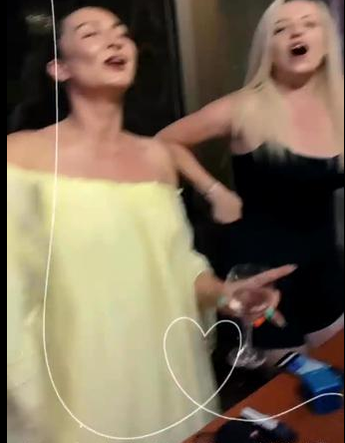 Concurenții de la ”Splash-Vedete la apă” o țin numai în petreceri după filmări