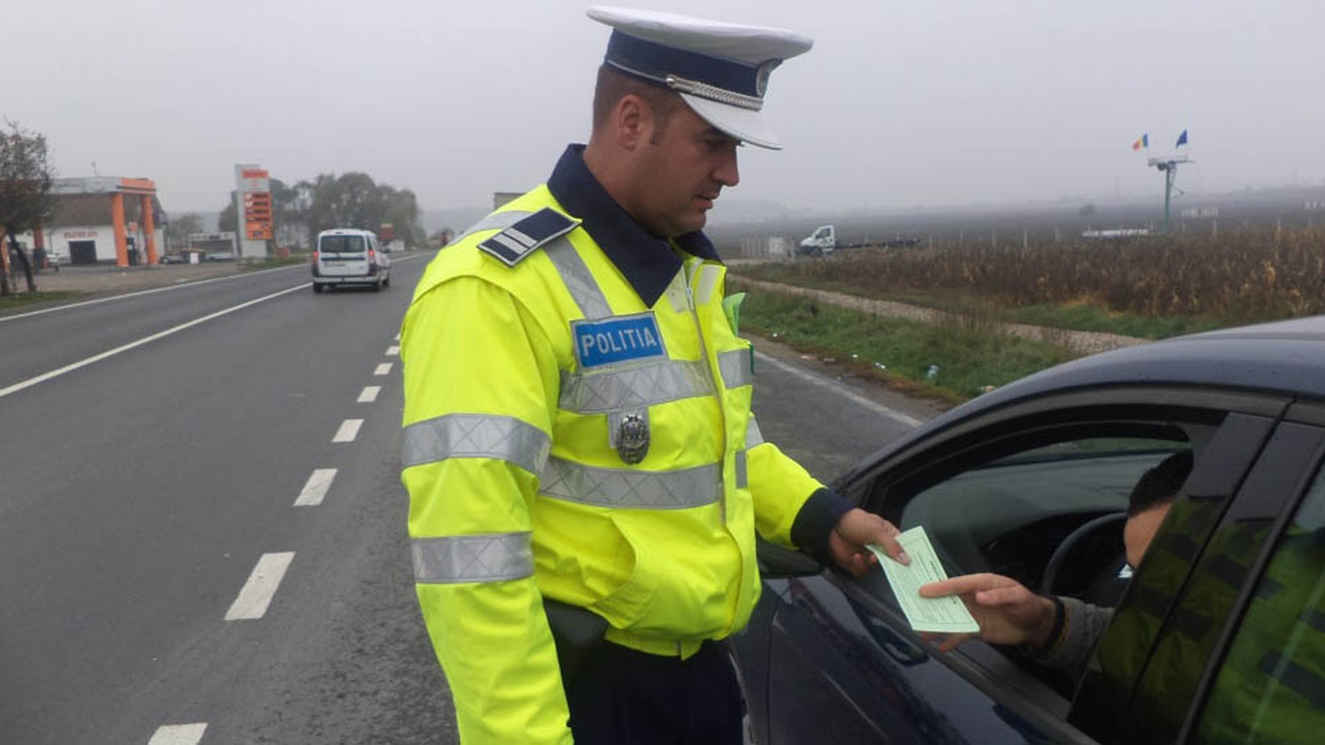 Anunt de ultima ora. Soferii care nu fac ASTA vor fi amendati cu 1.600 lei