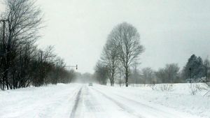 Prognoza meteo azi, 18 februarie 2026. Ninsori în zona Carpaților: strat nou de zăpadă și temperaturi sub zero la munte