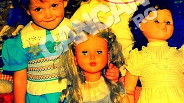 Cine sta posomorata se face fata... frumoasa! Prima poza din copilaria Biancai! Ia uite ce draguta era si cu ce papusi se juca!