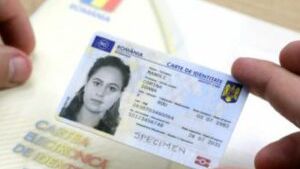 Cartea de identitate se transformă în ”pix digital”. Cum vei semna documentele de acum, dacă ai actul electronic