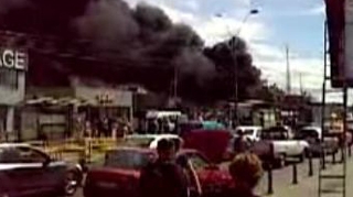 VIDEO A fost stins incendiul din Piata Crangasi din Capitala!