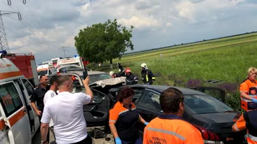 Accident cumplit pe DN 71 Târgoviște - București, la Ilfoveni. O persoană a murit, alte patru au fost rănite