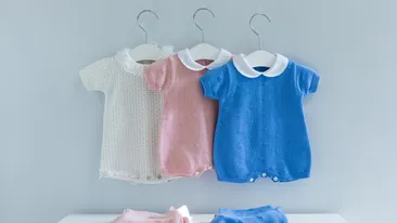 (P) Seturi de botez minimaliste – mai puțin înseamnă mai mult