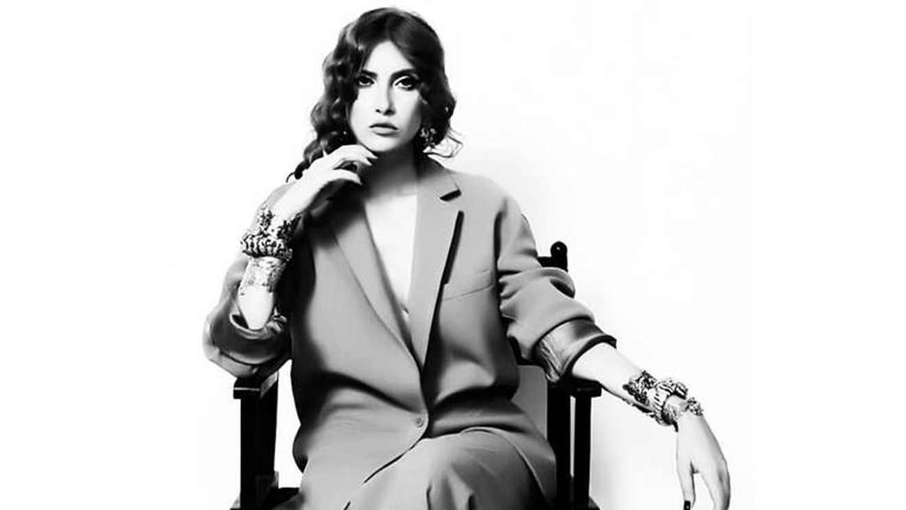 IULIA ALBU a criticat-o dur pe BIANCA DRĂGUŞANU:’’Căldură pentru piţipoance‘’