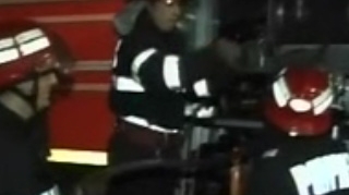 VIDEO Un clujean a dat foc apartamentului in care locuia, dupa care a disparut!