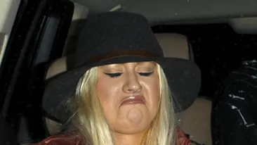 Aguilera seamana cu sora Danielei Crudu? Tu ce crezi?