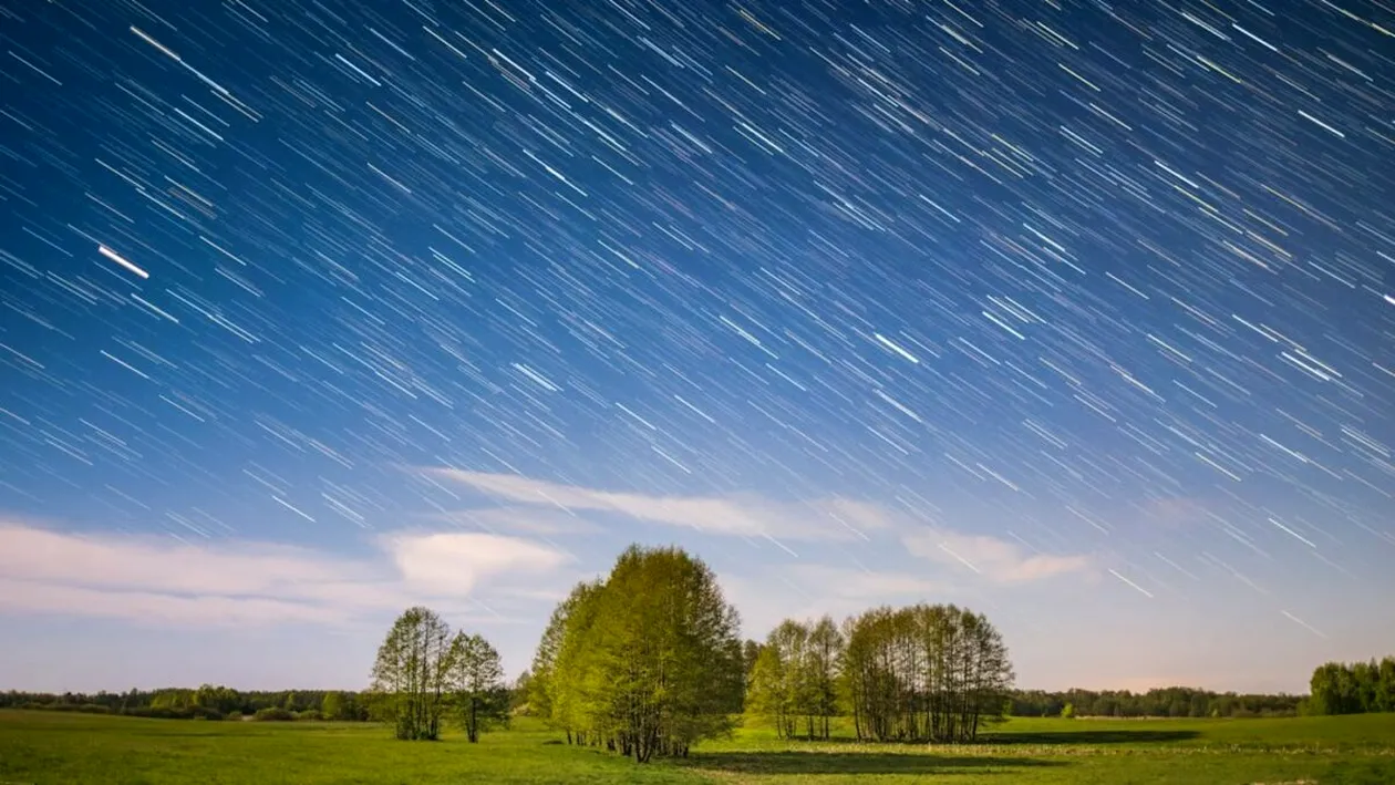 Geminidele 2025. Când și cum putem vedea fenomenul spectaculos denumit ”ploaia de meteori”