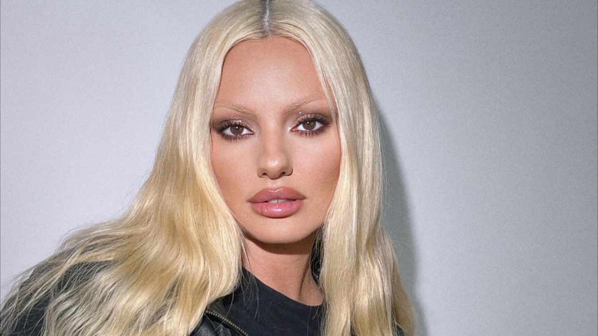 Alexandra Stan a primit un cadou inedit. Cu ce a fost surprinsă artista