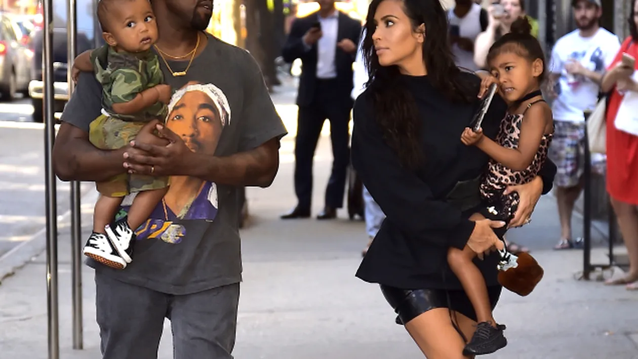 Kim Kardashian şi Kanye West au devenit din nou părinţi! E cel mai mare dar pe care îl poate primi cineva