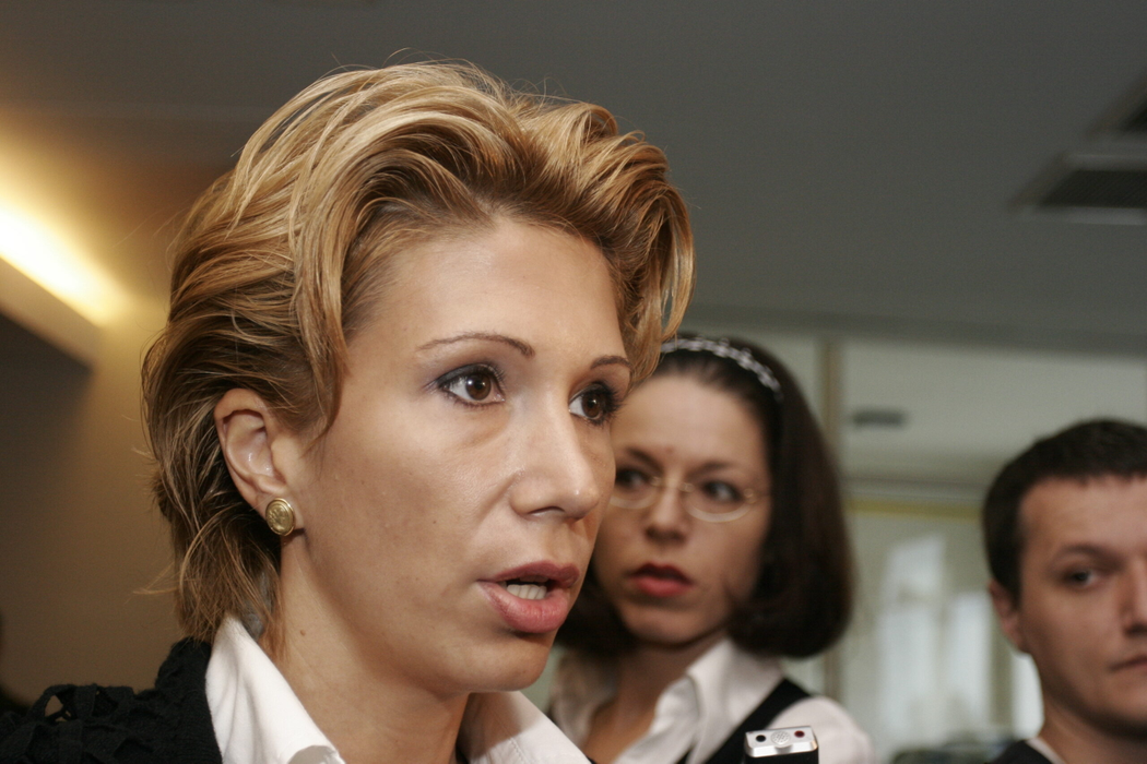 Deputatul PNL Raluca Turcan declara, inainte de sedinta Delegatiei Permanente (DP), ca in partid se practica politica excluderilor persoanelor incomode, dar ca nu va contesta eventuala sa excludere din partid, sambata, 30 septembrie 2006. Sedinta Delegatiei Permanente a PNL in care premierul Calin Popescu Tariceanu va prezenta programul de actiune politica al PNL pe termen mediu, care va tine cont de atitudinea Partidului Democrat, a inceput la Cluj-Napoca. RARES SEBASTIAN / MEDIAFAX FOTO