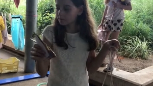 Cum arată fiica lui Irinel Columbeanu la serbarea de sfârşit de an. Tatăl ei a filmat-o în toiul petrecerii. E adorabilă!