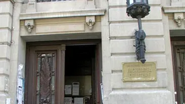 VIDEO Facultatea de Jurnalism din Capitala a fost vandalizata